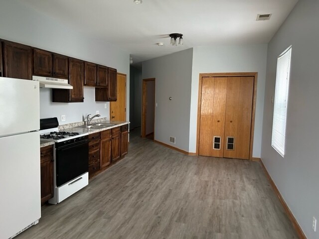 Building Photo - 4200 S Calumet Ave