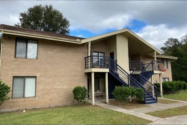 Foto del edificio - 300 Cobb Mill Rd