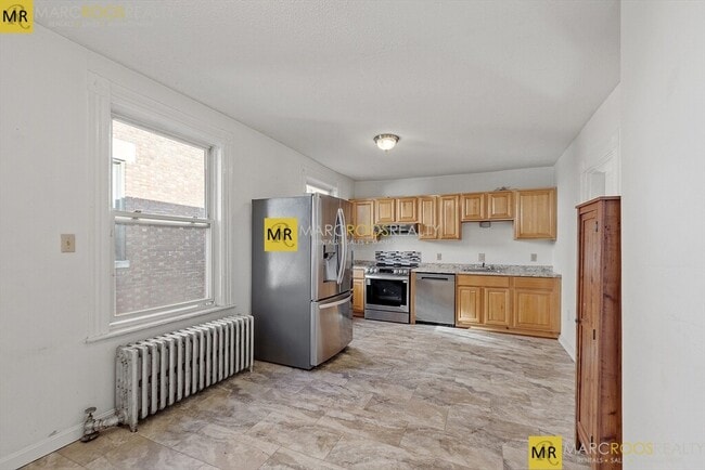 Foto del edificio - 182 Harvard St