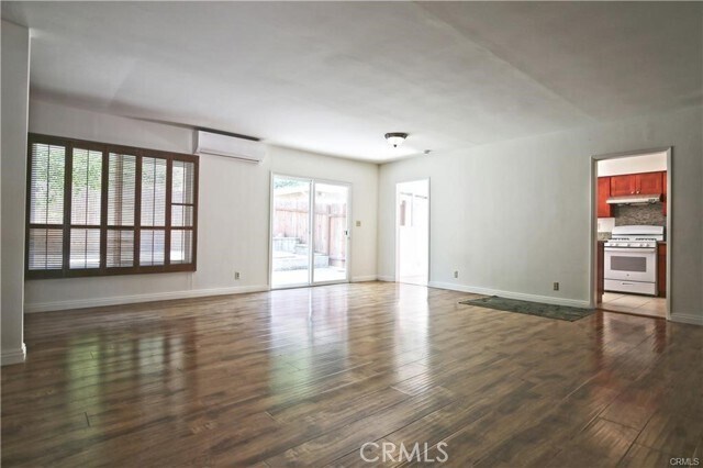 Foto del edificio - 239 Monterey Rd