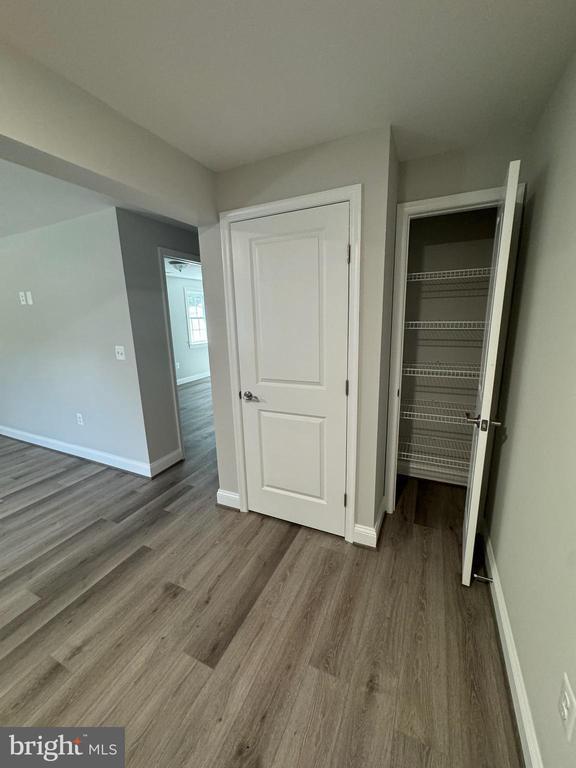 Foto del edificio - 1103 Llano Dr