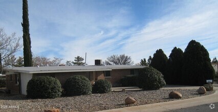 Building Photo - 1665 Cushman Dr
