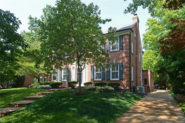 Building Photo - 937 S Bemiston Ave