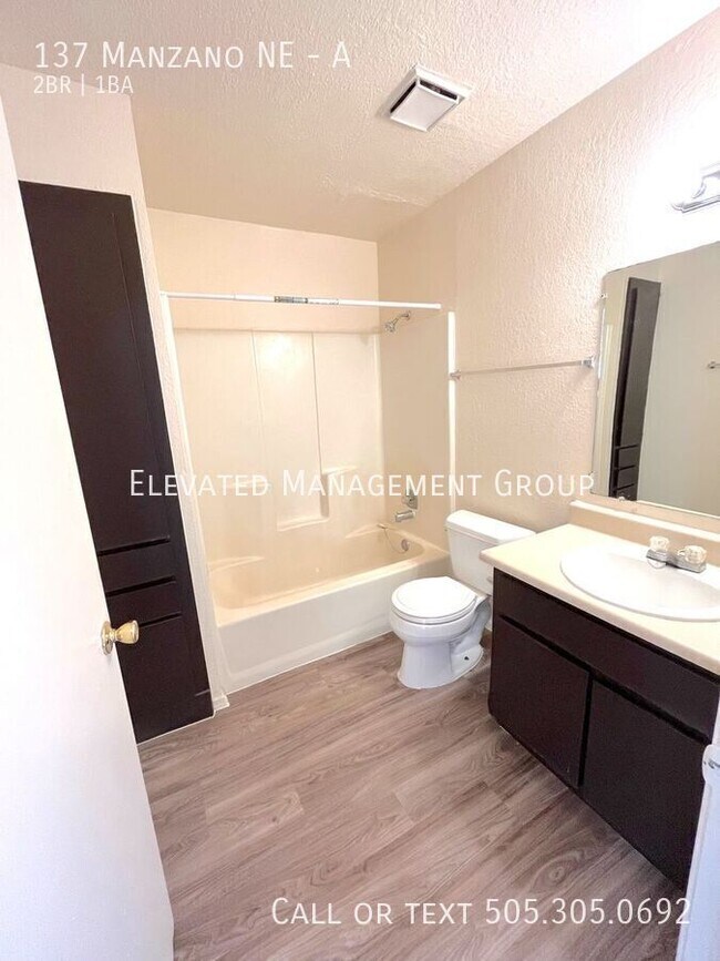 Foto del edificio - 137 Manzano St NE