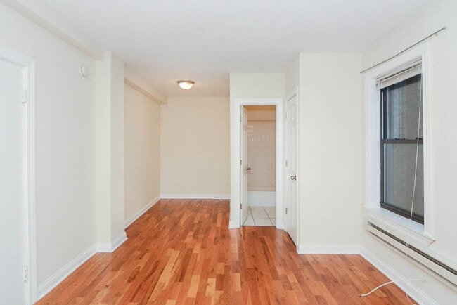 Foto del edificio - 1350 N Dearborn St