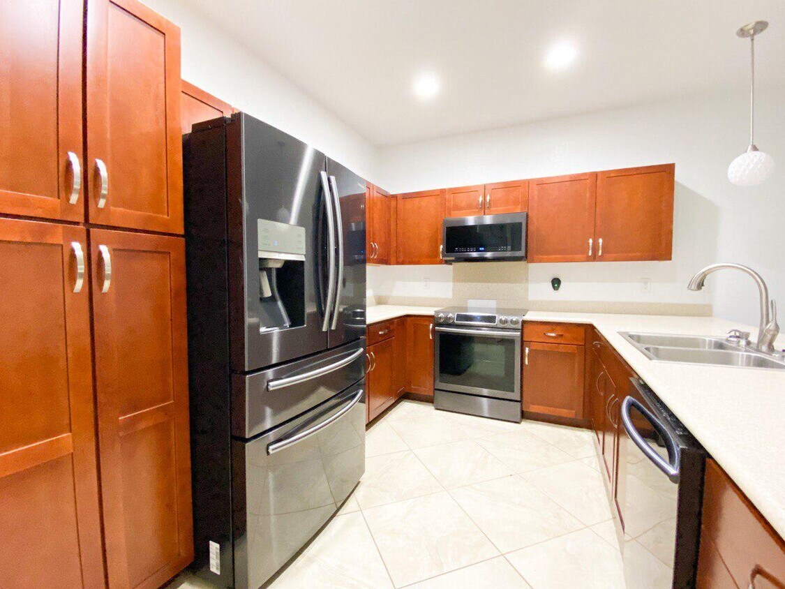 Building Photo - 469 Manawai St