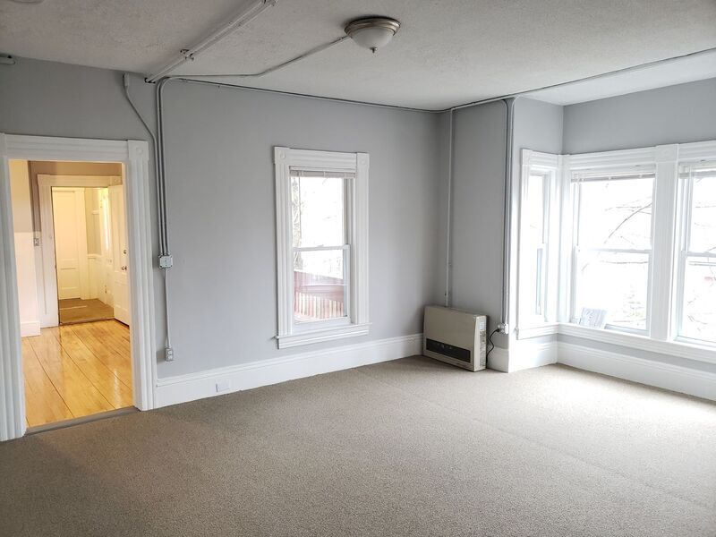 Foto principal - 383 Concord St