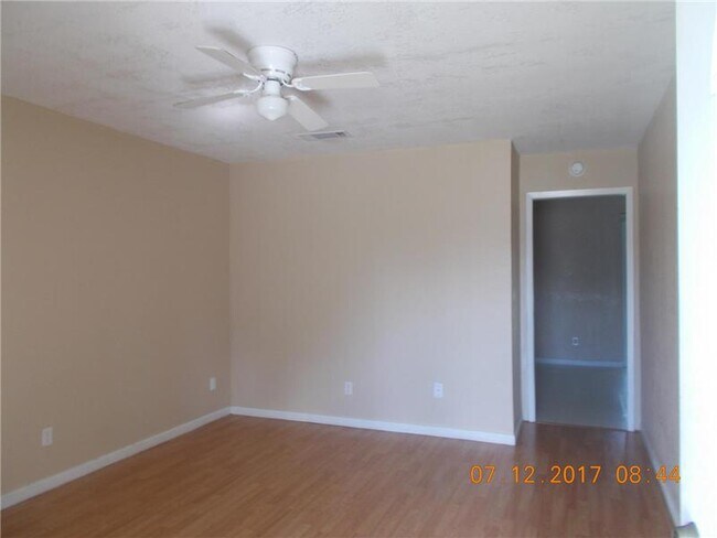 Foto del edificio - 112 Myra Lou Ave