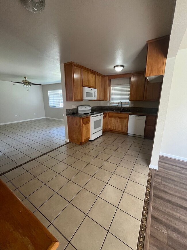 Foto del edificio - 2805 Campbell Ln