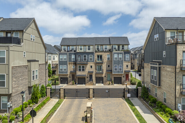 Building Photo - South Village