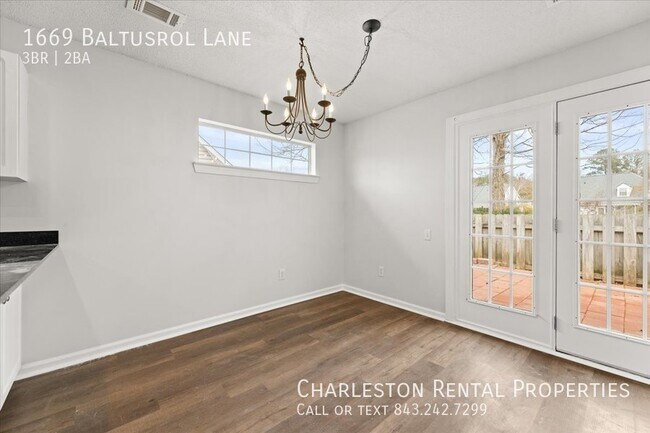 Foto del edificio - 1669 Baltusrol Ln