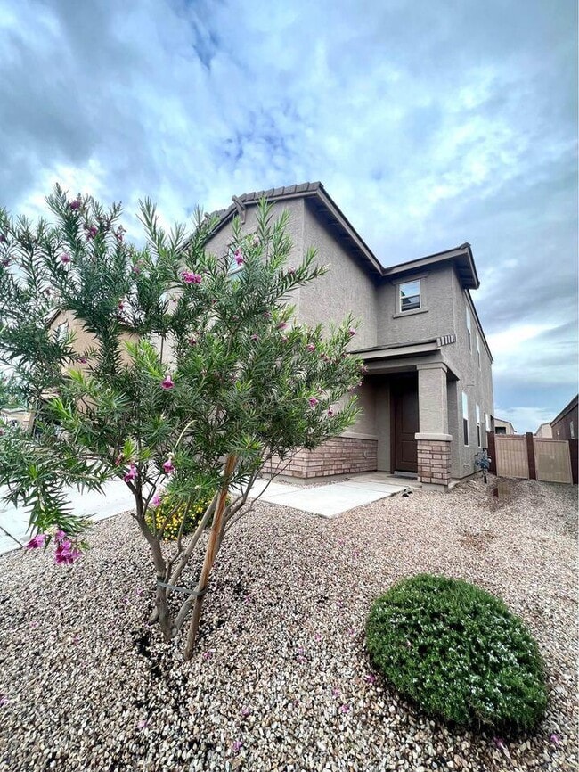 Foto del edificio - 786 E Glenwood Dr