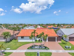 Building Photo - 1417 SW 139th Ave