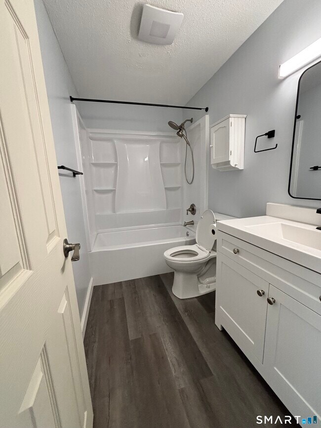 Foto del edificio - 11 King Arthur Dr