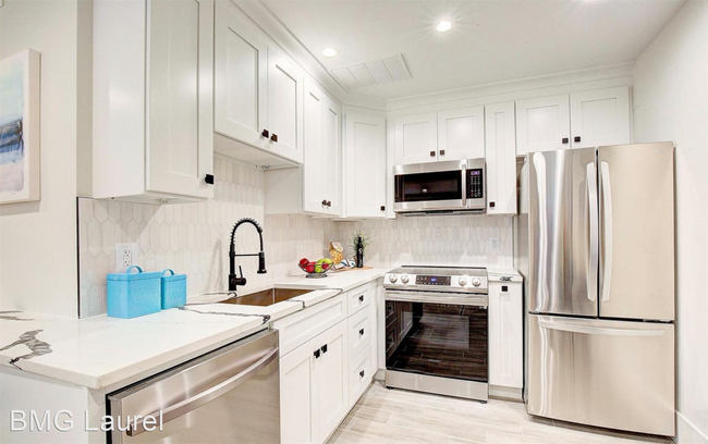 Foto del edificio - 2 br, 1 bath House - 623 Columbia Rd NW (#B)