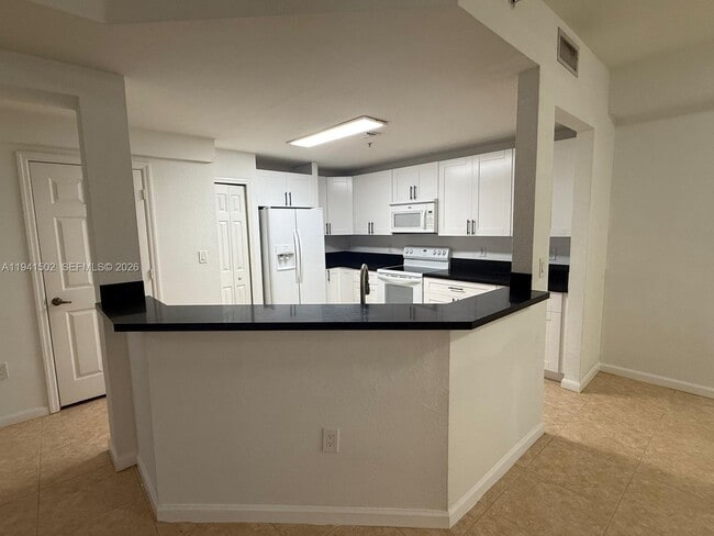 Foto del edificio - 11102 NW 83rd St