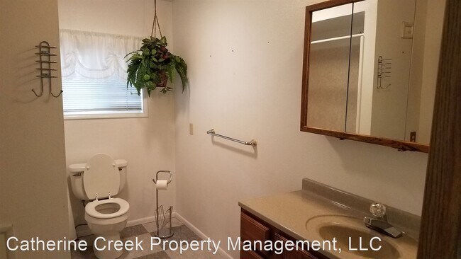 Foto del edificio - 3 br, 1 bath House - 2011 Oak Street