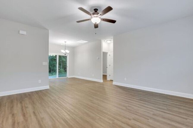 Building Photo - 120 B Smithfield Dr