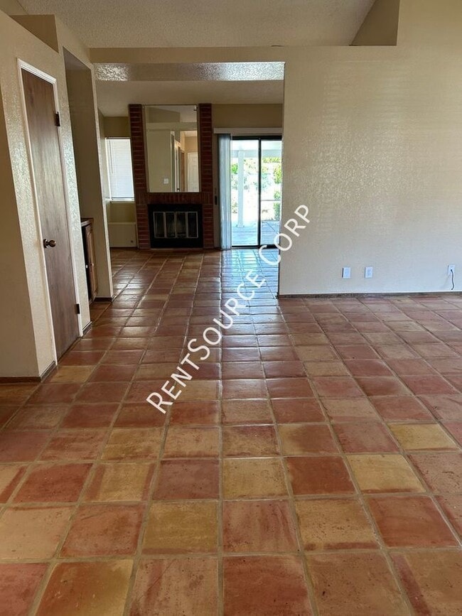 Building Photo - 4663 Cocina Ln
