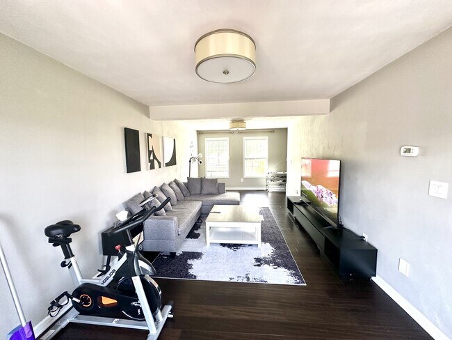 Foto del edificio - 555 Keystone Dr NW