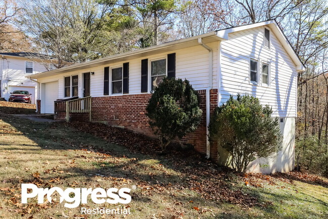 Building Photo - 208 Sam Pate Dr