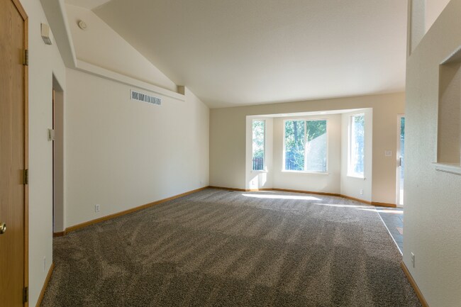 Foto del edificio - 830 Madera Ct