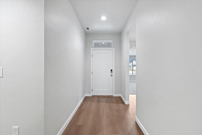 Foto del edificio - 2869 N Arroyo Vis Wy