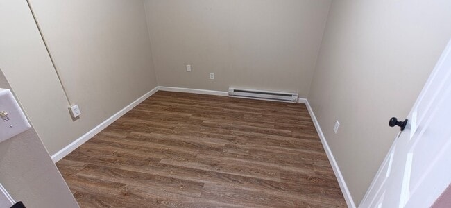 Building Photo - 3 bedroom apartment in Yorktown