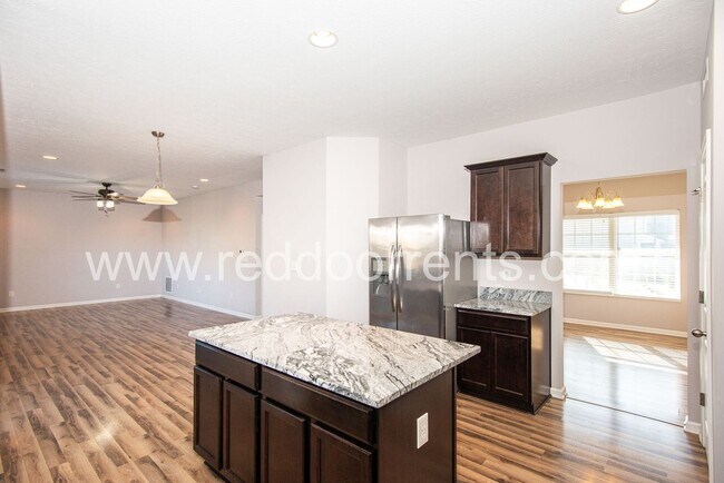 Building Photo - Coming Soon! Lovely 3 bedroom home on Kell...