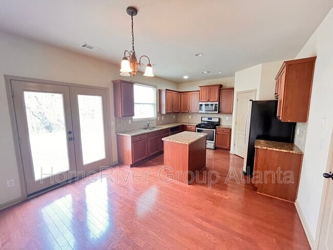 Building Photo - 1377 Jameson Ln