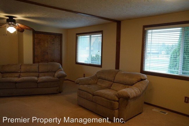 Foto del edificio - 13435 NE 119th St