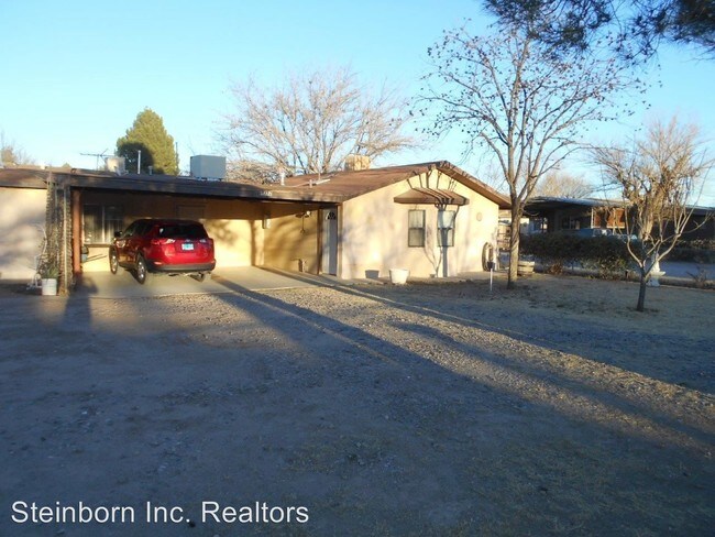 Building Photo - 1837 La Puente Ln