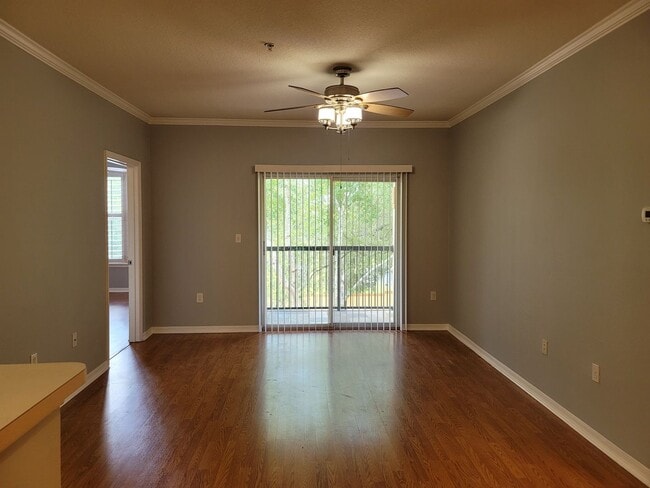 Building Photo - Nice Condo at The Pinnacle in Carrollwood!