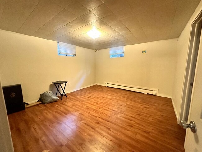 Building Photo - 4465 Comanche Dr