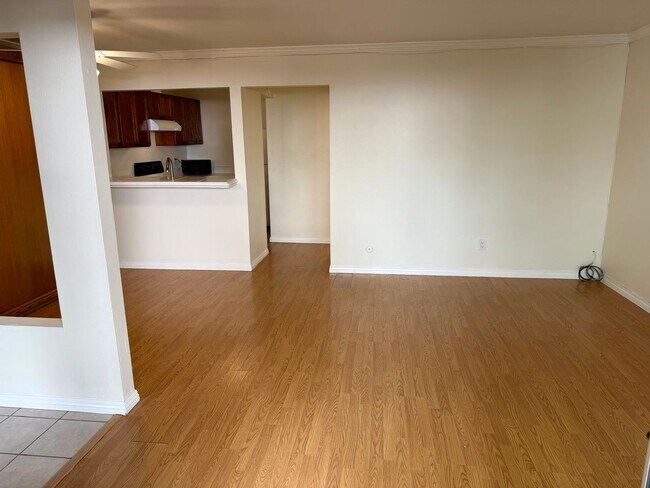 Foto del edificio - 3266 Ashford St