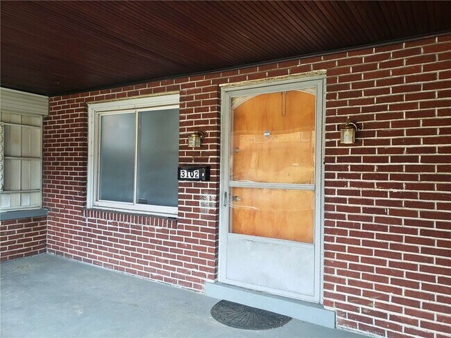 Foto del edificio - 3102 Bergman St