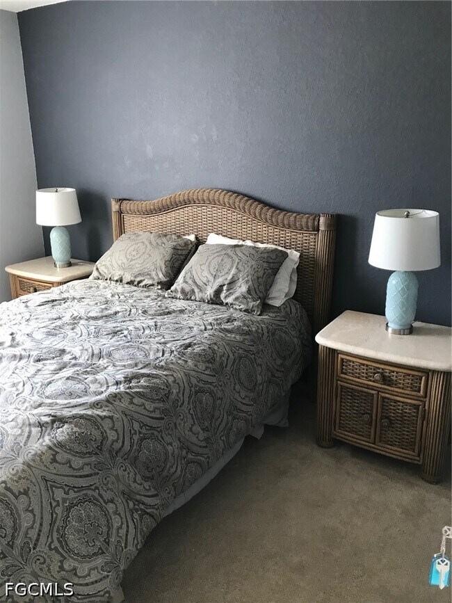 Foto del edificio - 9600 Roundstone Cir