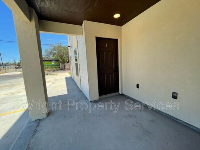 Building Photo - 2717 N Arkansas Ave