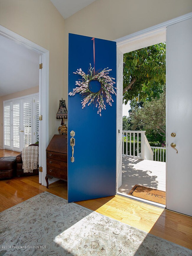 Building Photo - 134 N San Rafael Ave