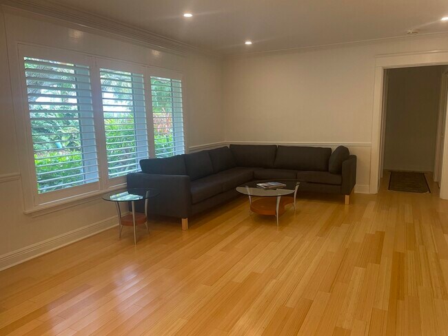 Foto del edificio - 1120 SW 14th Dr