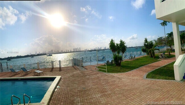 Foto del edificio - 1250 West Ave