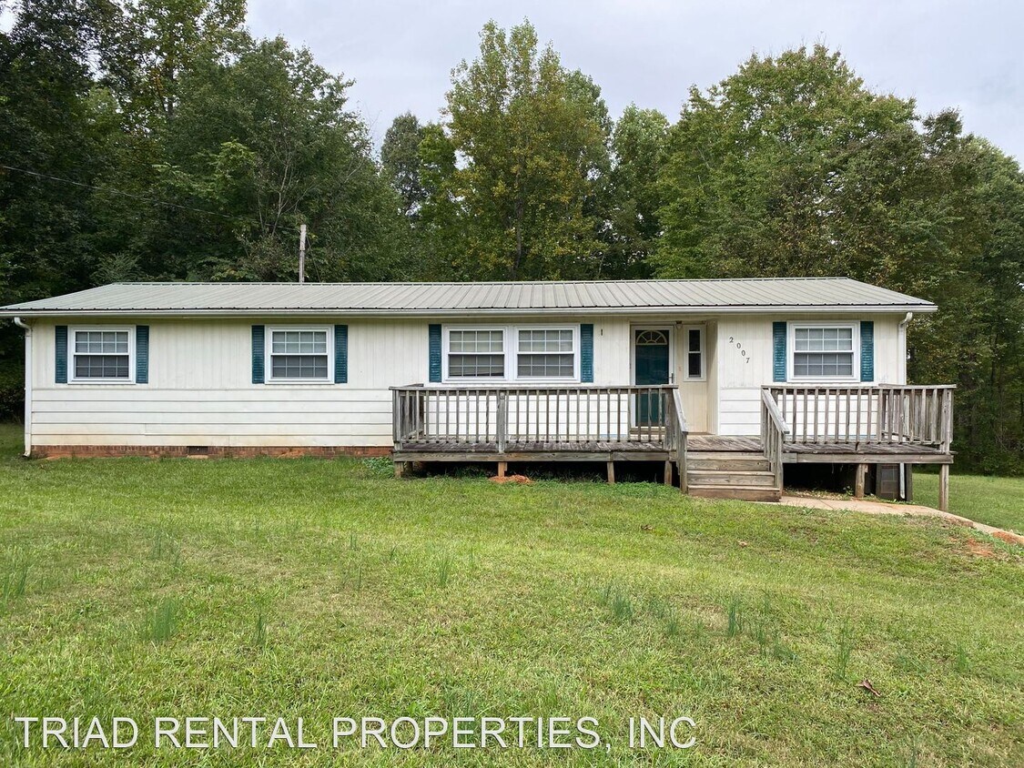 3 br, 2 bath House 2007 TALMER WRIGHT ROAD House Rental in Asheboro