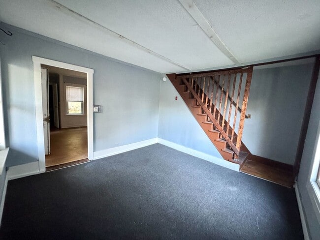 Building Photo - 107 Hanover St