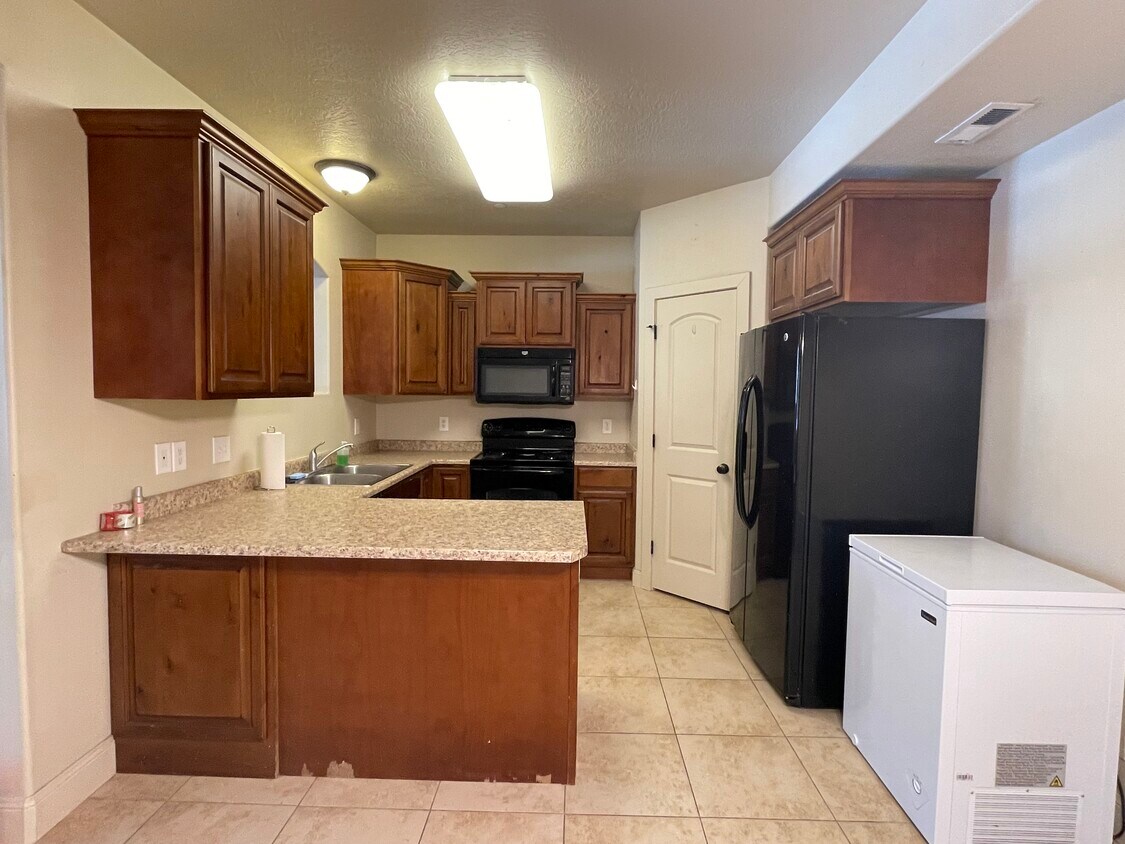 3635 Clear Rock Rd Unit L6, Eagle Mountain, UT 84005 Condo for Rent