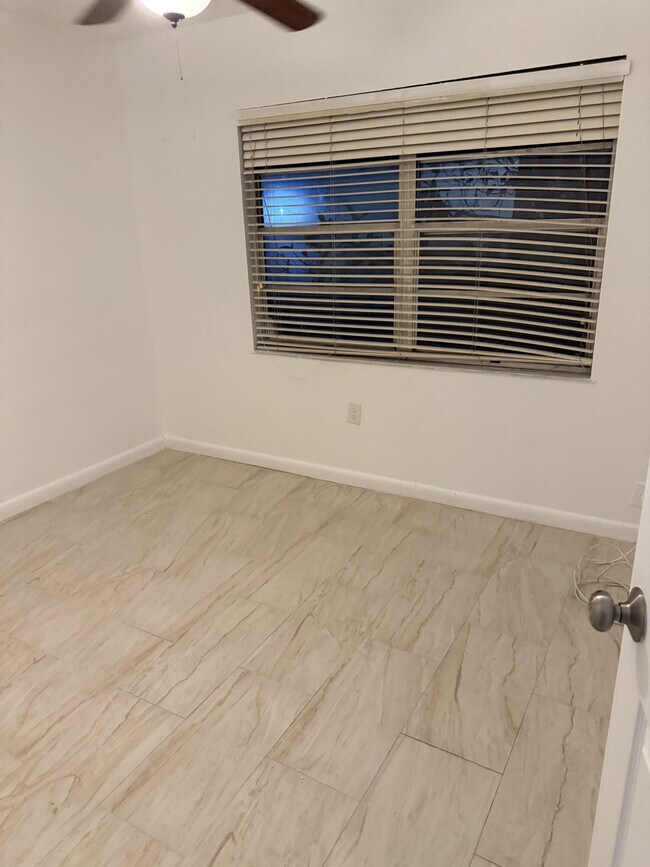 Foto del edificio - 438 N 22nd St