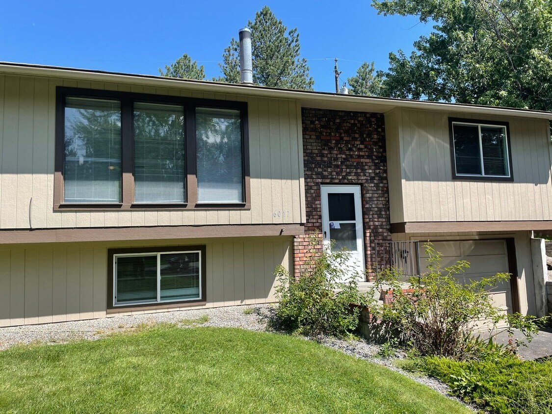 6015 E 10th Ave Unit 6017, Spokane Valley, WA 99212 Room for Rent in