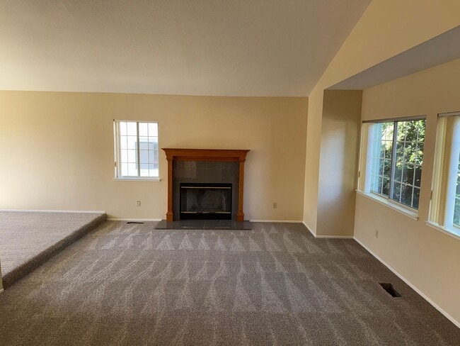 Building Photo - North Vacaville