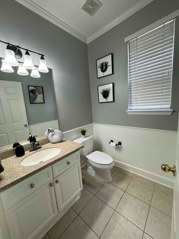 Building Photo - 12237 Diamond Springs Dr