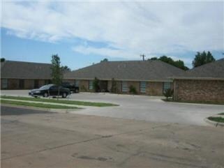 Primary Photo - 4710 Brookdale Dr