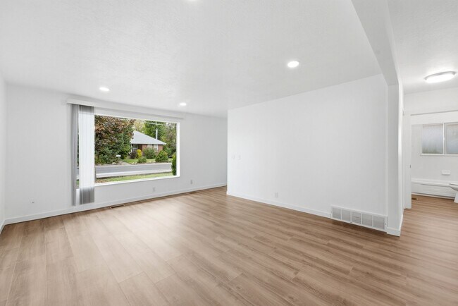Building Photo - 4523 S 600 E